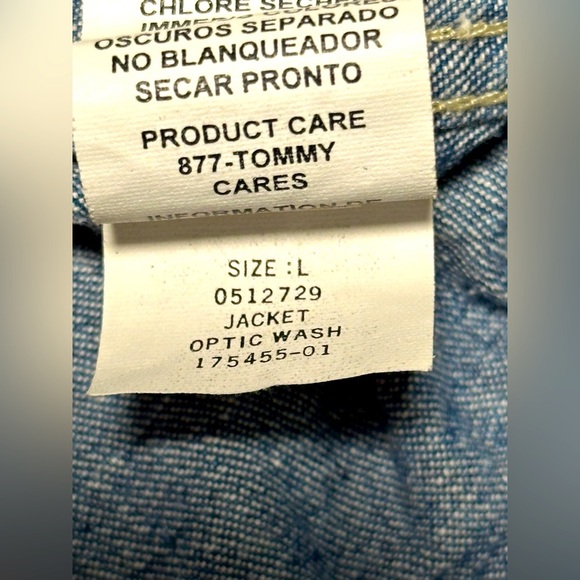 Vintage Tommy Jeans Women's Blue Optic Wash Denim Trucker Jacket - Picture 9 of 10